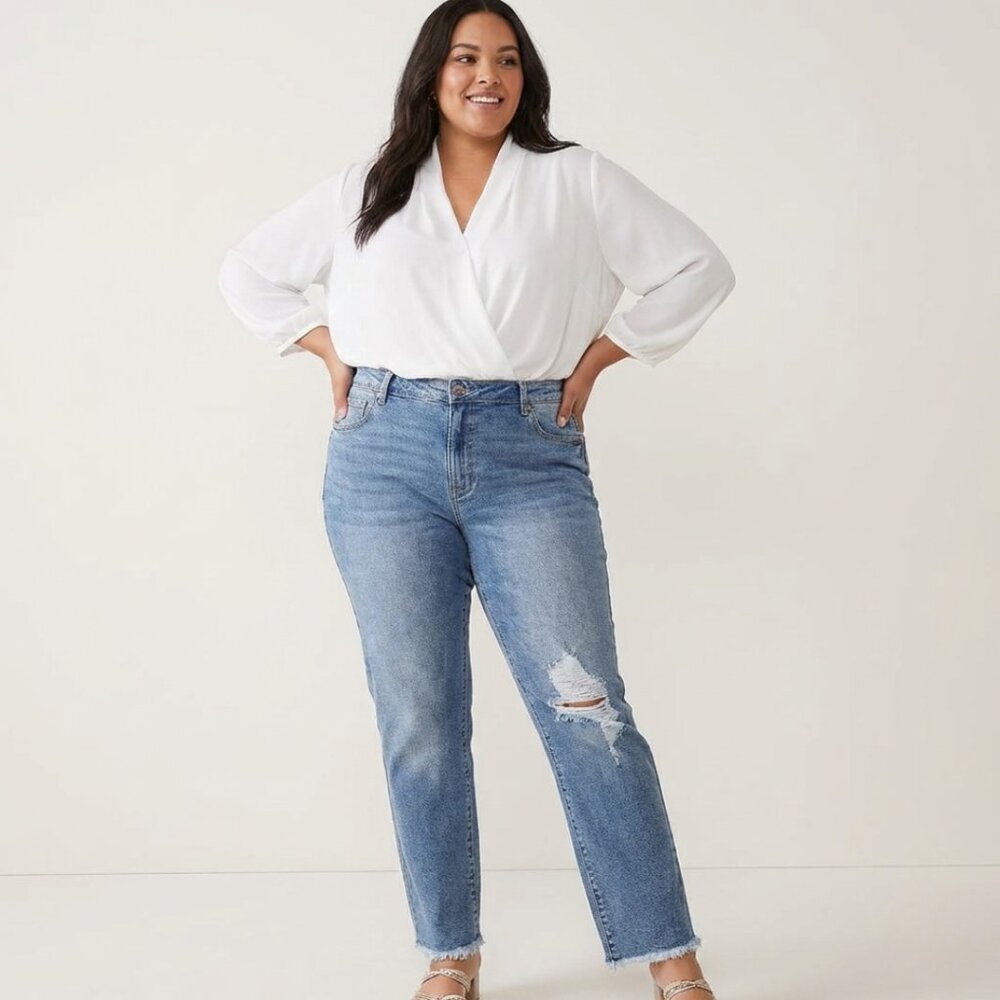 NWT Celebrity Pink "The Retro" Relaxed Straight Jeans Sz 18 High Rise Capsule